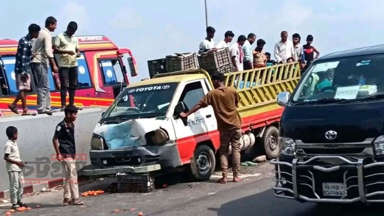 ফটিকছড়ির পর কর্ণফুলীতে মোটরসাইকেল আরোহী বাবা-ছেলে নিহত
