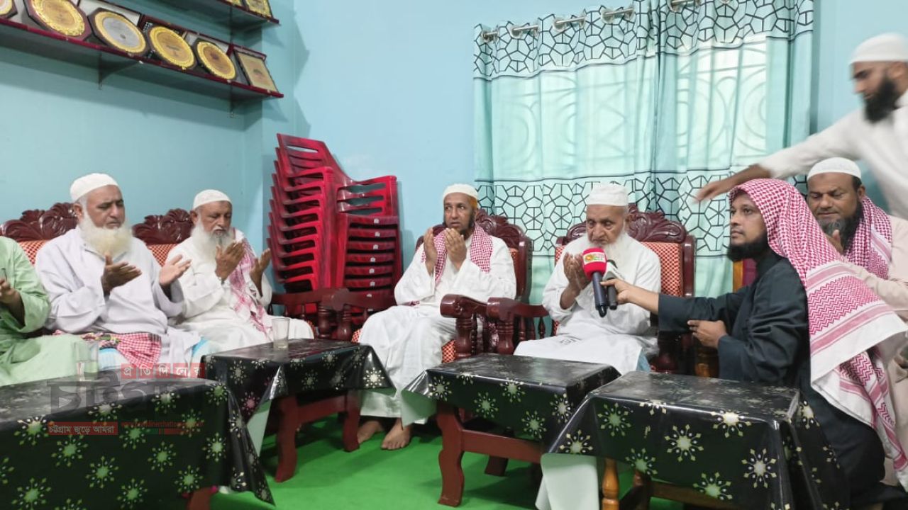 ভূজপুরকে উপজেলা দেওয়ায় প্রধানমন্ত্রীকে আমীরে হেফাজতের ধন্যবাদ