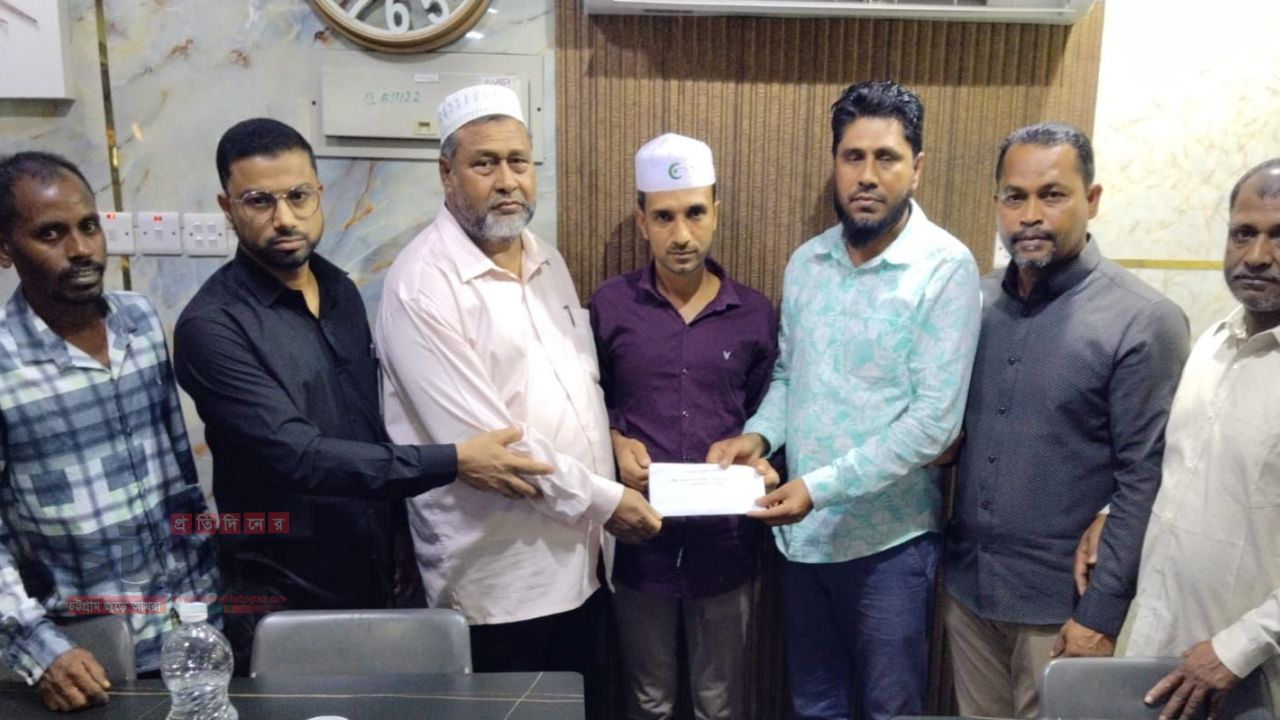 মধ্যপ্রাচ্য-ডাবুয়া প্রবাসী মানব কল্যাণ সমিতি ওমানের উদ্যোগে ২জন অসহায় রোগীকে আর্থিক সহায়তা প্রদান